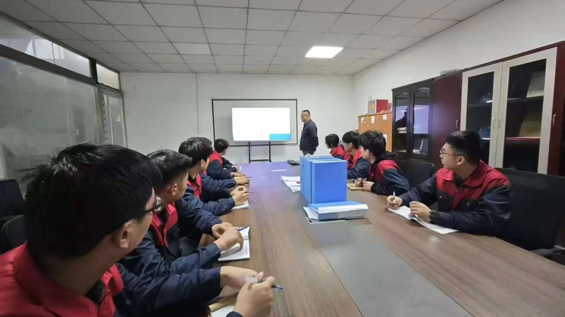 e8e2aebf379dae8f0fd3b55cc08f6dde4e25ede3